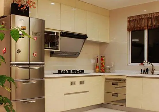 橱柜台面有钱人从不装大理石，他们都是装这种，省钱又好清洁